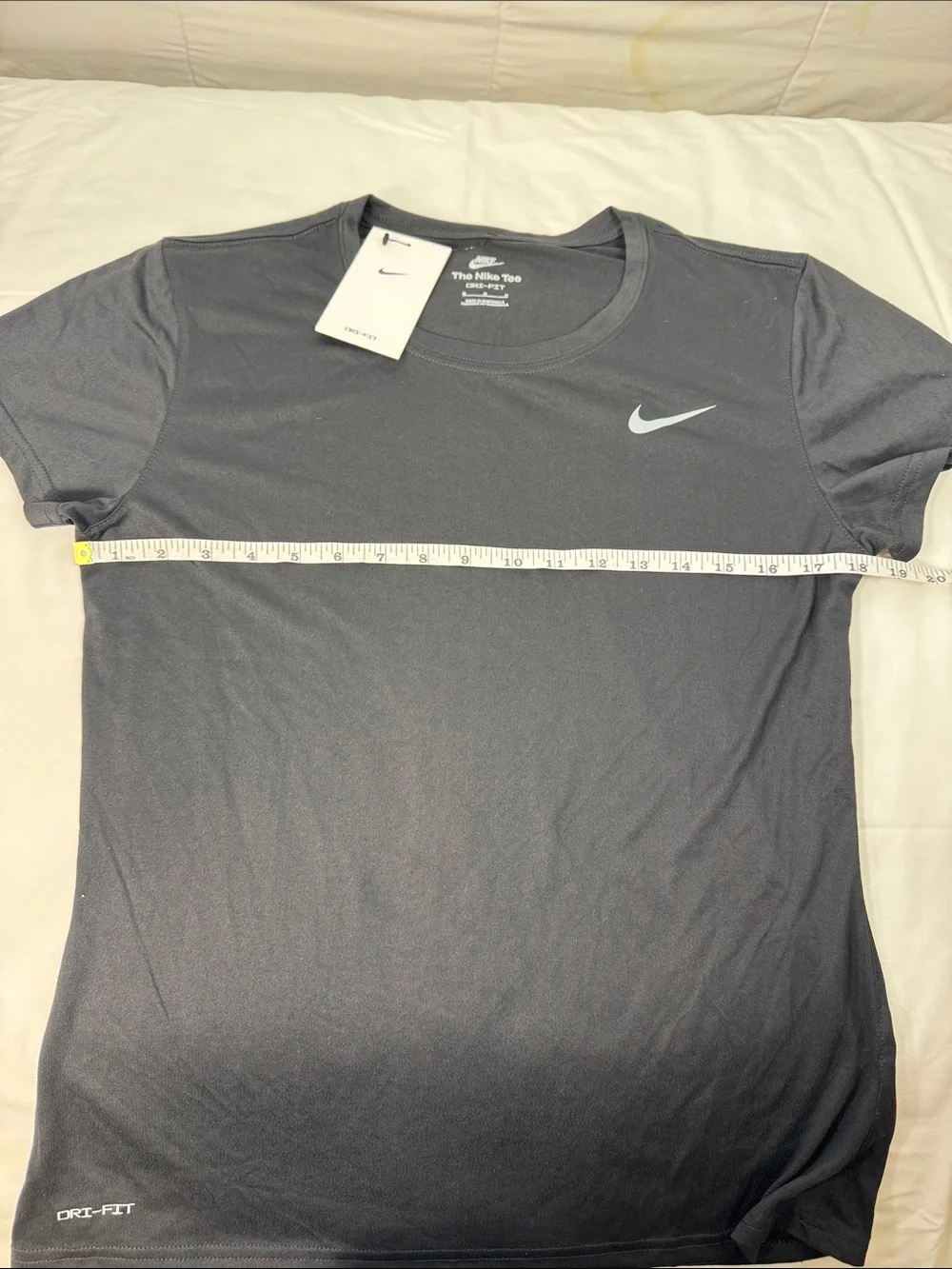 Nike‎ Dri Fit Tee Womens Medium Gray Athletic Workout Top NWT